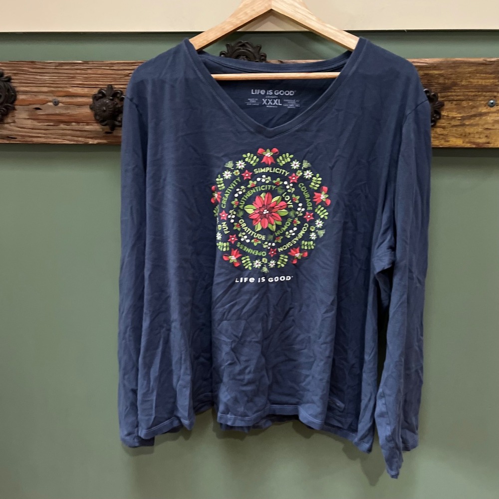 Life is Good Crusher Vee Long Sleeve T-Shirt Navy Holiday Poinsettia Wreath XXXL